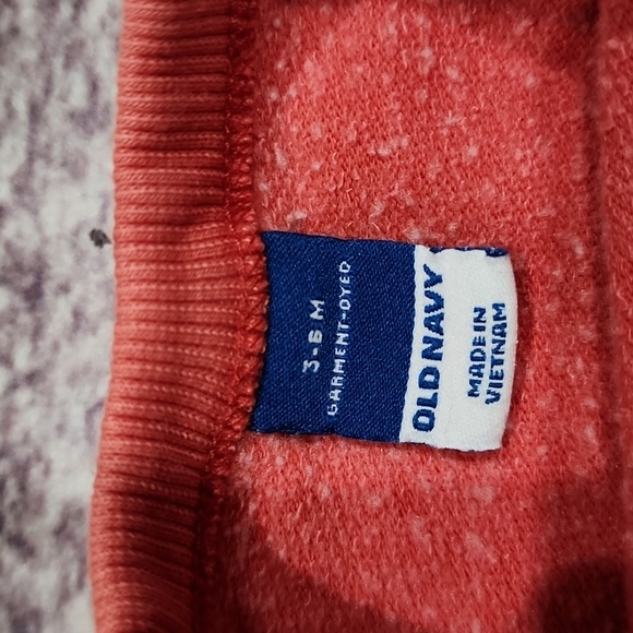 Baby boy Old Navy sweatshirt - Picture 3 of 4